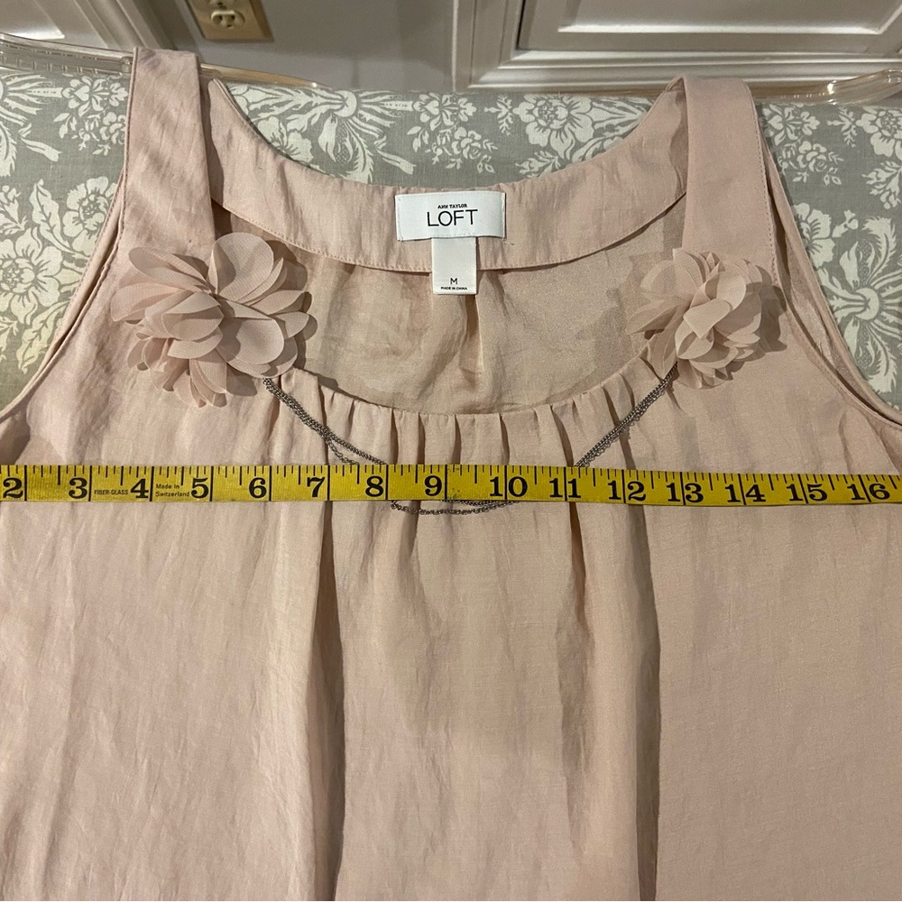 Loft tank, fabric flower and chain embellishments - Picture 7 of 7